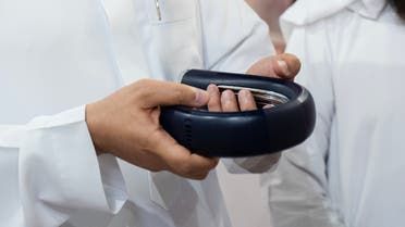 الخليج اليوم .. "المكيف المتنقل" للتبريد خدمة لضيوف الرحمن.. إليك تفاصيله