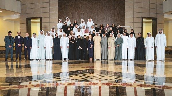 عبدالله بن زايد يحضر حفل استقبال خريجي منصة «دراية للمتحدثين»