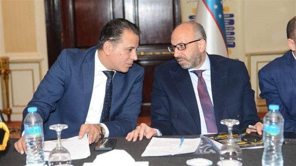 ثلاثي مجلس الإدارة يدعم لاعبي الزمالك فى التدريبات