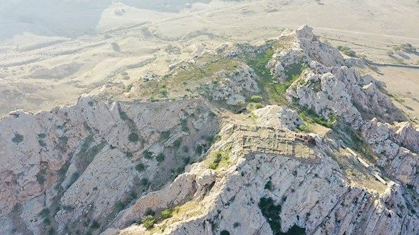 قصر زنوبيا.. تاريخ يقصده السياح صيفاً وشتاءً