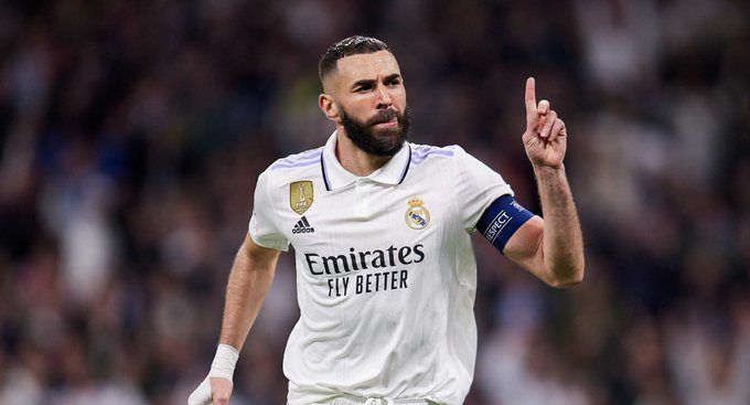 الامارات | شقيق كريم بنزيما يعلق على أنباء مطالبة أنشيلوتي بعودته لريال مدريد ورد بيريز