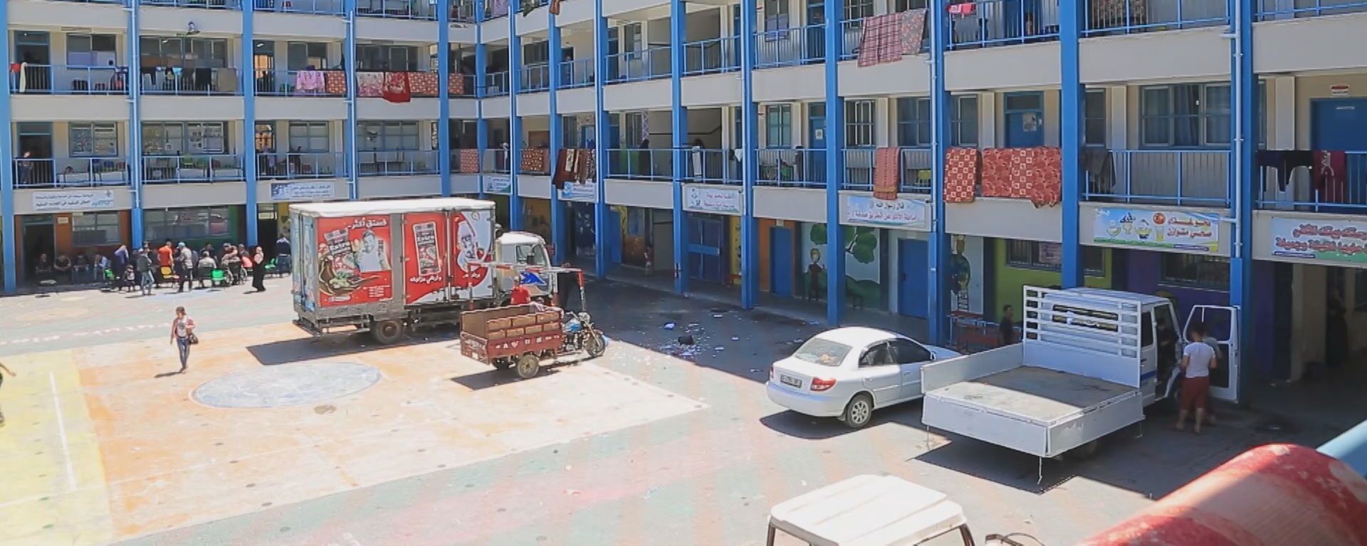 "من الشرفات"... "القسام" تنشر مشاهد لاستهداف مدرعات إسرائيلية بشكل مباغت... فيديو