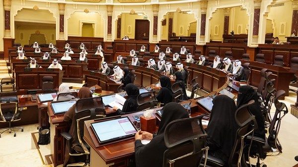 استشاري الشارقة يجيز مشروع الرد على خطاب الافتتاح