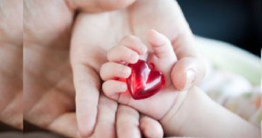 علامات تدل على وجود مشكلة فى القلب لدى طفلك
