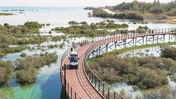 ممشى «المغيرة».. مقصد عشاق الطبيعة