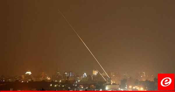 القسام اعلنت قصف تل أبيب برشقة صاروخية وسط دوي صفارات الانذار