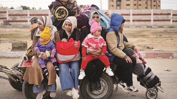 نفاد «الأكسجين» والأدوية من مستشفيات خان يونس