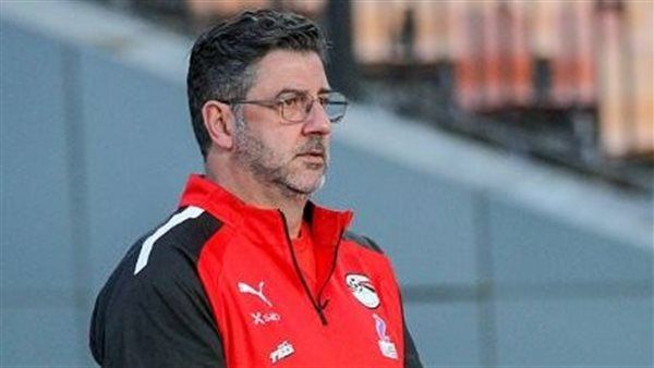 شوبير : من سيتخذ قرار إقالة فيتوريا ؟