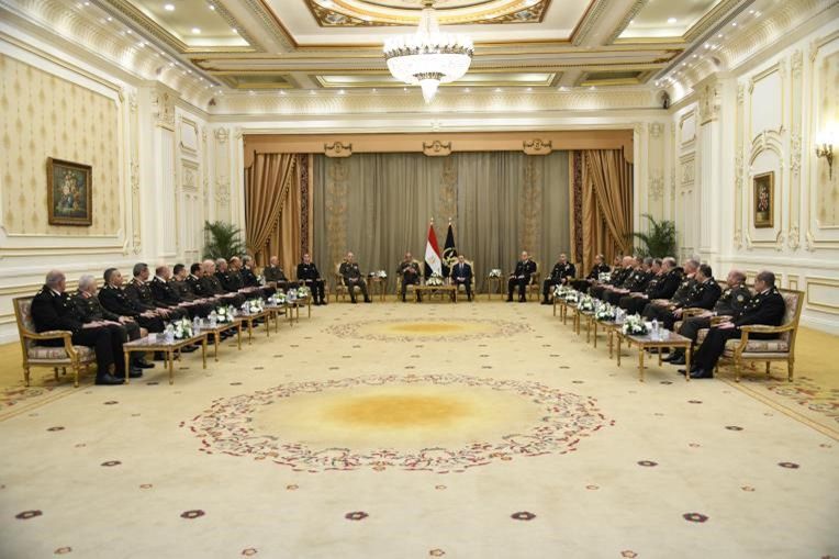 وزير الداخلية يستقبل وزير الدفاع للتهنئة بعيد الشرطة
