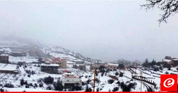 العاصفة الثلجية في الشوف تسببت بإقفال عدد من المدارس وشل حركة العبور على الطرق الرئيسية