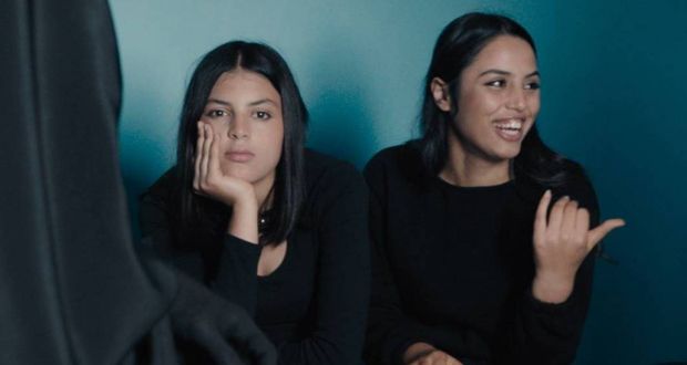 “بنات ألفة”.. قصة حقيقية تمثّل السينما العربية في جوائز “الأوسكار”