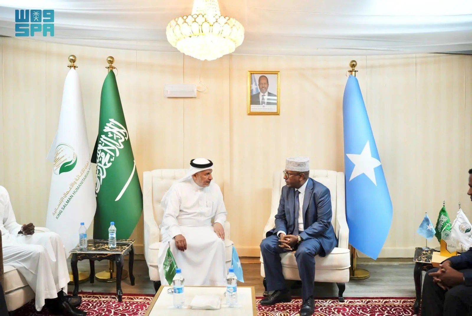 السعودية | الدكتور عبدالله الربيعة يلتقي وزير الداخلية الصومالي