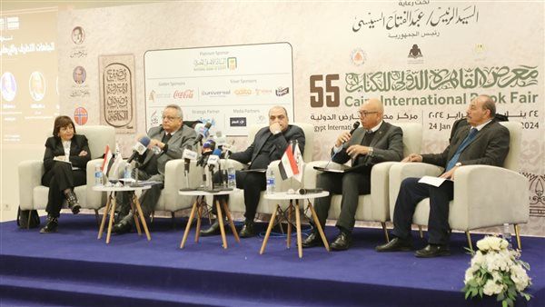 معرض الكتاب .. مفكرون يضعون روشتة اقتلاع جذور الفكر المتطرف من المجتمع