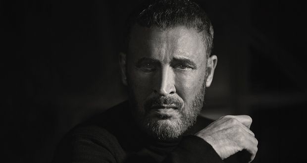 كاظم الساهر يفاجئ محبيه بـ”يا وفية”