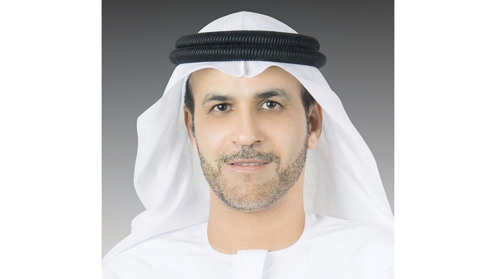 «الإمارات الصحية» توظف روبوتاً لسحب الدم