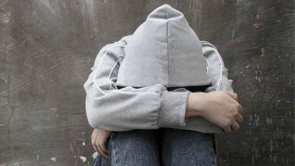 شرطة أبوظبي تقف سداً منيعاً وبوسائل حديثة ضد شبكات ترويج المخدرات