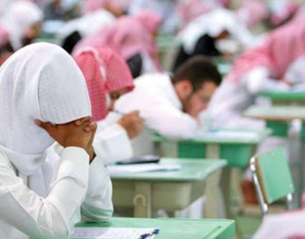 مستشار تربوي يوضح الحالات التي يسمح فيها بتأدية الاختبارات عن بعد..فيديو