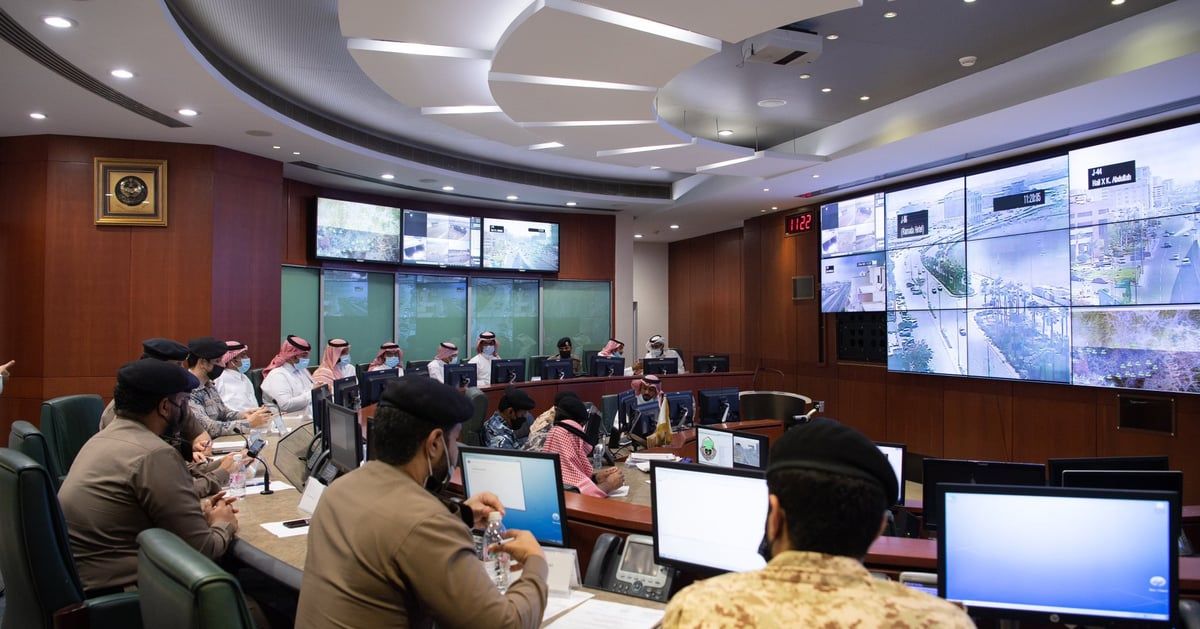 "مركز الأزمات" بمكة المكرمة يتفاعل مع الحالة الممطرة: تجنبوا هذه المواقع