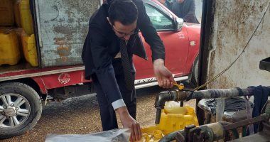 "حماية المستهلك" يضبط مصنعا يعيد تدوير زيت الطعام بالجيزة ويتحفظ على 41.3 طن