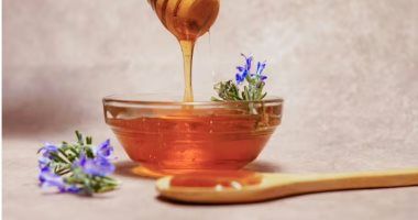 لو بتستخدم العسل فى التحلية.. نصائح لضبط كمياته والاستفادة المثالية منه