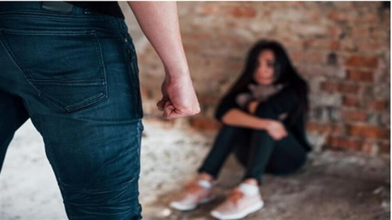 تناوبوا على اغتصابها.. كيف سقطت "فتاة البركة" ضحية الذئاب الثلاثة؟