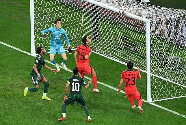 الامارات | رئيس الاتحاد السعودي يهاجم مانشيني.. خروج المدرب الإيطالي من الملعب غير مقبول