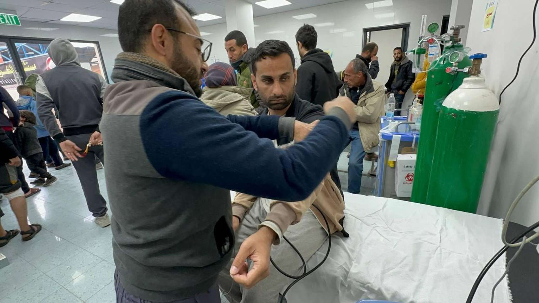 أسرى قطاع غزة المفرج عنهم يروون محنتهم داخل المعتقل العسكري الإسرائيلي... فيديو