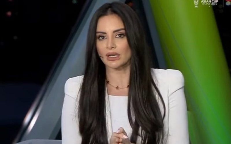 أجمل مذيعة في قناة الكأس القطرية تعلق على خروج السعودية من كأس آسيا بكلمات أبكت الشعب