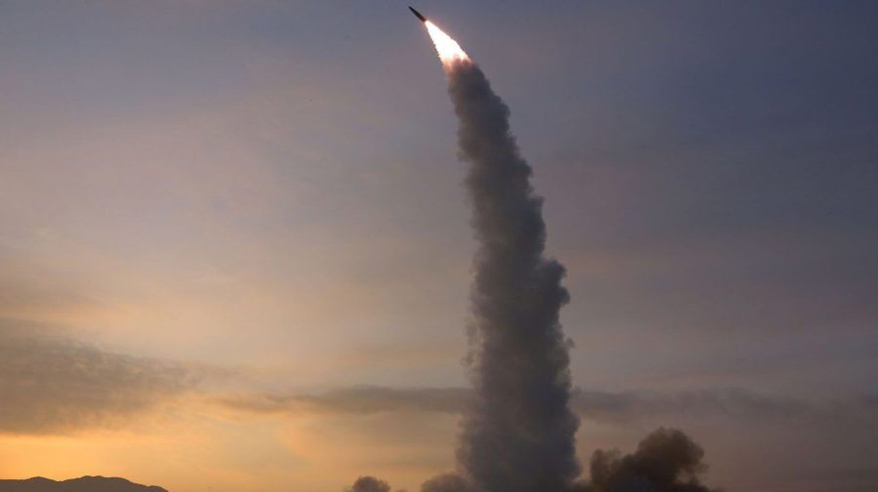 كوريا الشمالية تعلن “نجاح” إطلاق صاروخ كروز استراتيجي