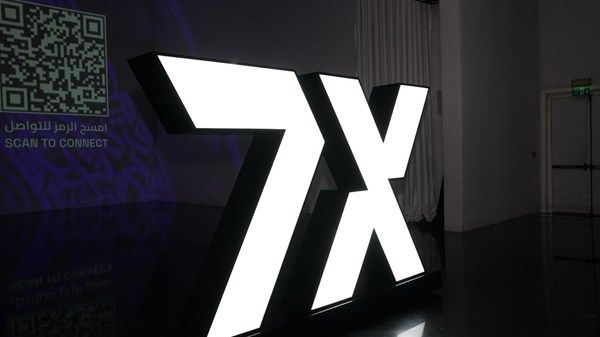 "بريد الإمارات" تطلق هويتها المؤسسية الجديدة