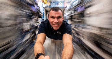 تكنولوجيا: رائد فضاء يعرض 3 مناظر مختلفة من داخل محطة الفضاء الدولية.. صور