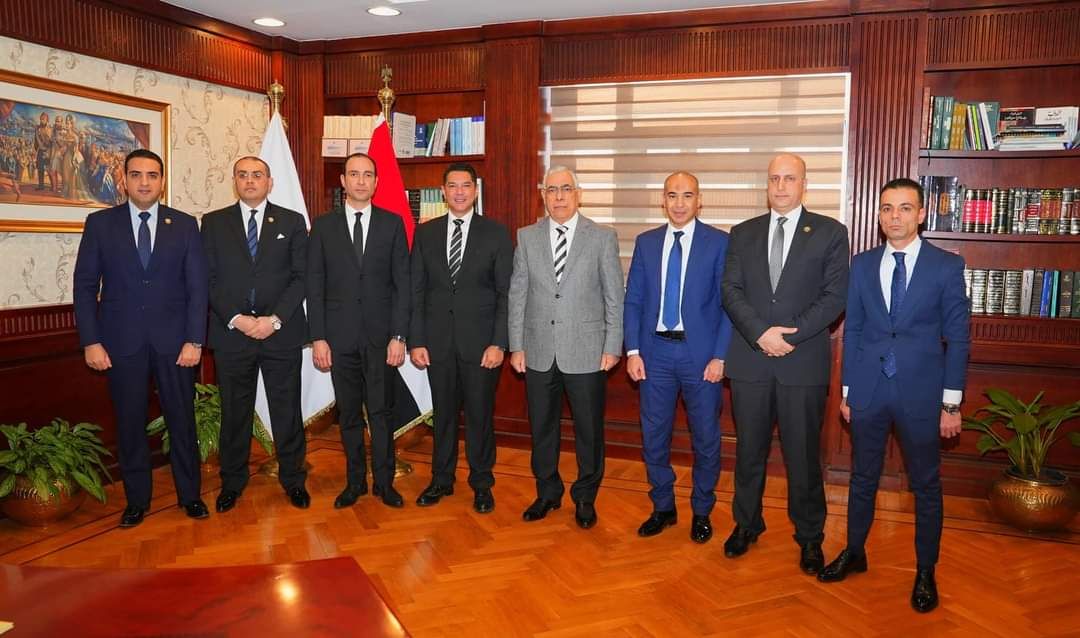 النائب العام يستقبل أعضاء نيابة استئناف الإسماعيلية لعرض نسبة إنجاز القضايا