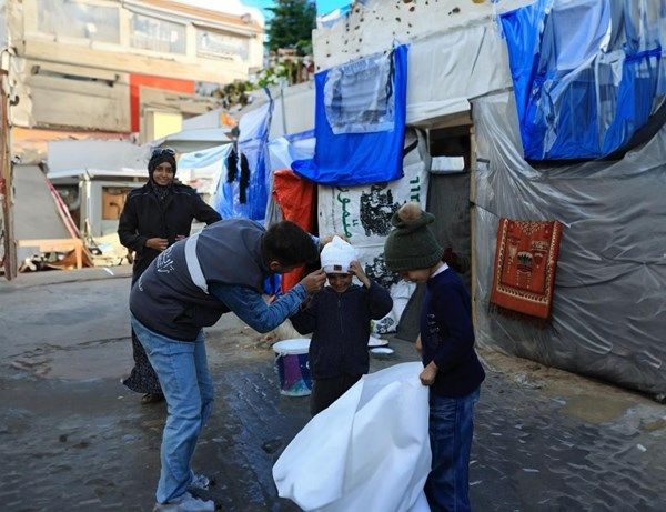 "زايد الإنسانية" تواصل تقديم المساعدات الإغاثية لأهالي غزة ضمن "الفارس الشهم 3"