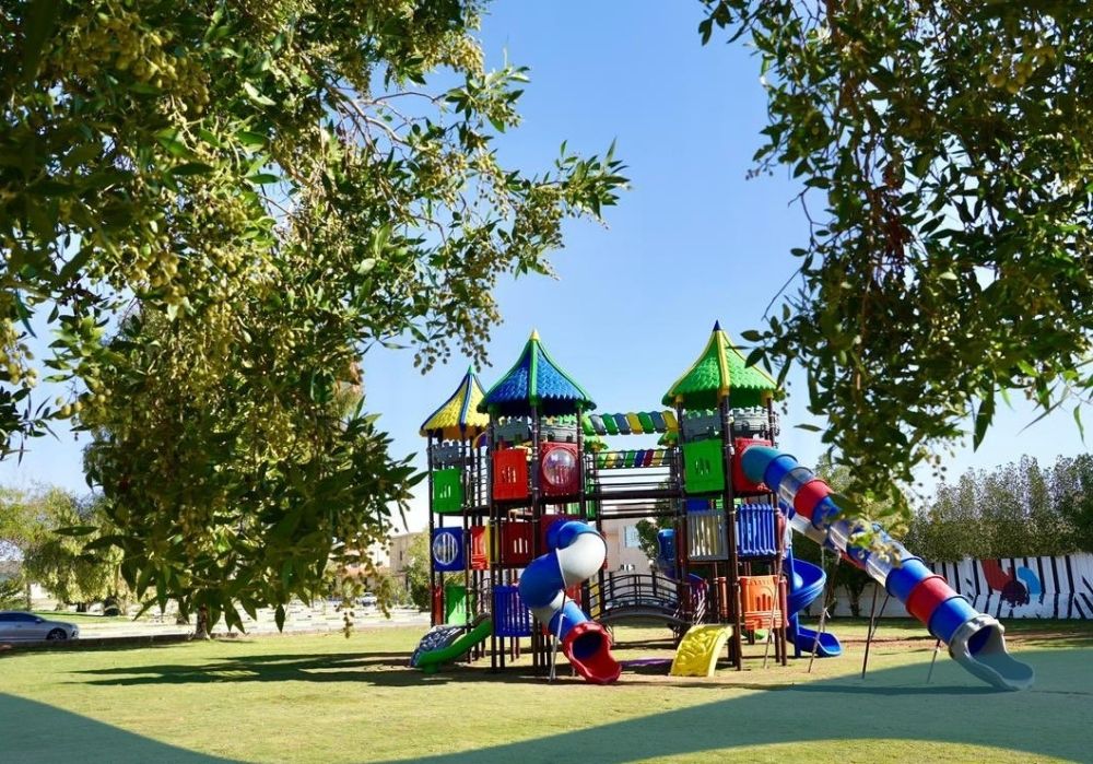 أمانة الحدود الشمالية تعزز برامج جودة الحياة في 20 حديقة برفحاء