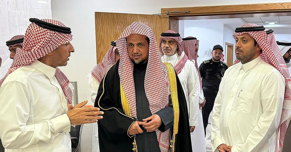 "النائب العام" يتفقد نيابة الأحساء ويلتقي منسوبيها وعددًا من المراجعين
