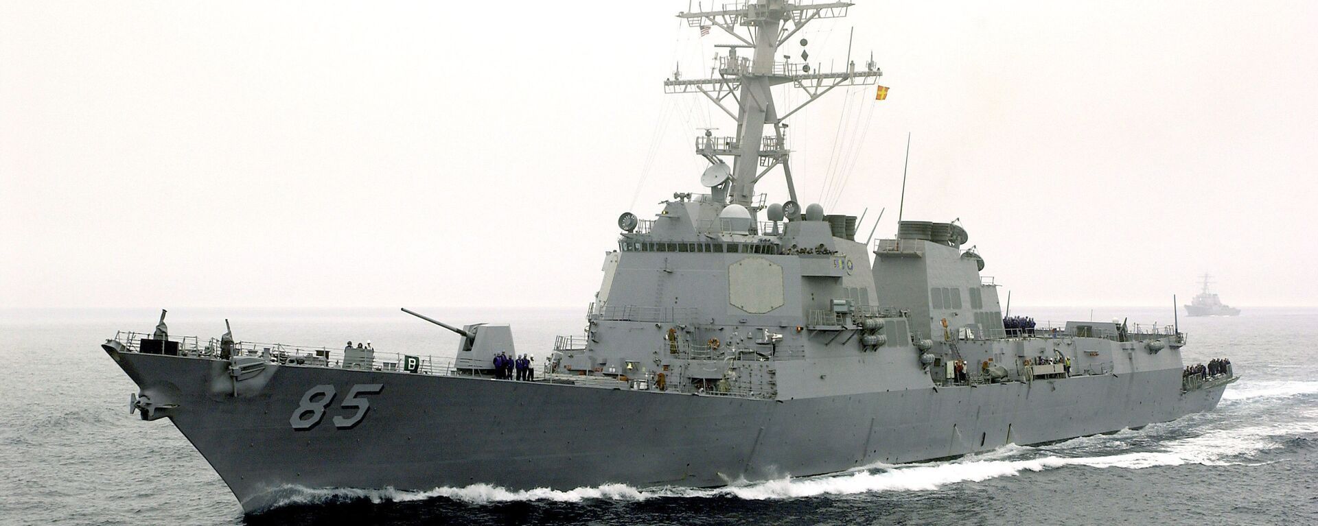 تحذير من خطر يهدد العالم.. "أنصار الله" يمكن أن تقطع الاتصال بين الشرق والغرب