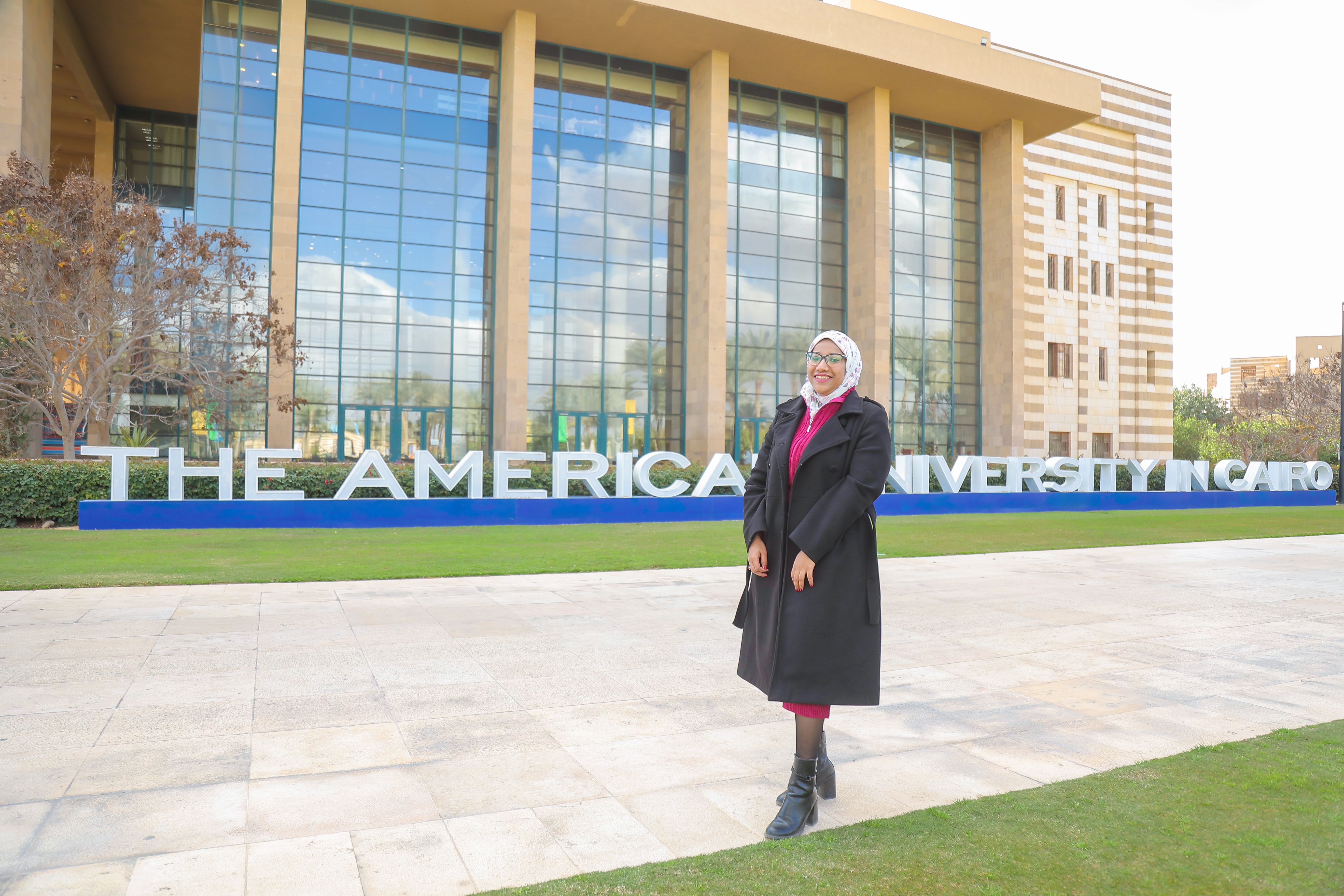 أميرة شحاتة تحصل على الماجستير فى سياسات الإعلام بالجامعة الأمريكية