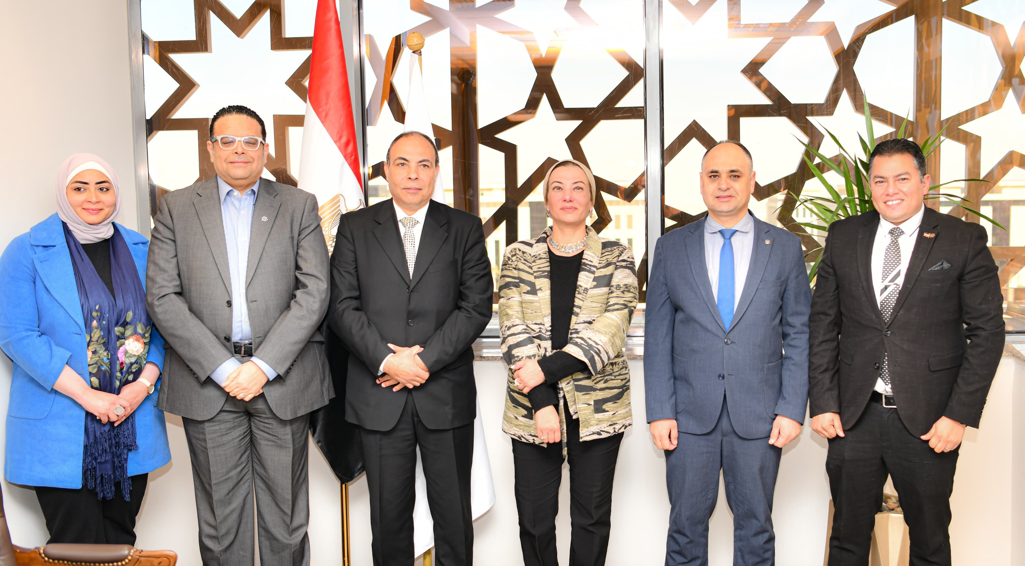 وزيرة البيئة: إطلاق الدورة الثالثة من جائزة مواجهة التغير المناخى فى أفريقيا