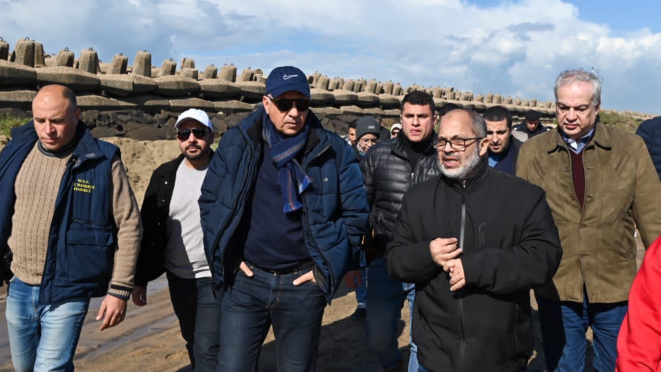 وزير الرى: حائط رشيد يوفر الحماية للأراضى الزراعية بالمنطقة