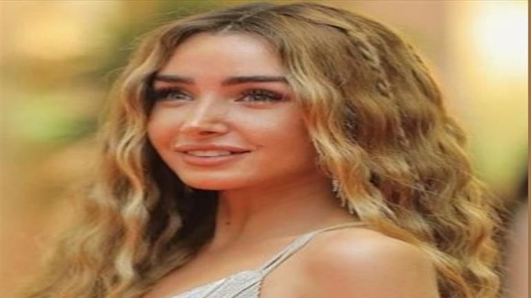 هنا الزاهد بدون مكياج في أحدث ظهور لها (صورة)