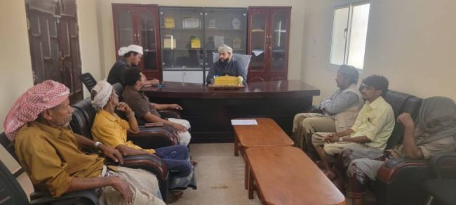 مدير عام حصوين يطلع على الصعوبات التي تواجه فرع المؤسسة العامة للمياه بالمديرية