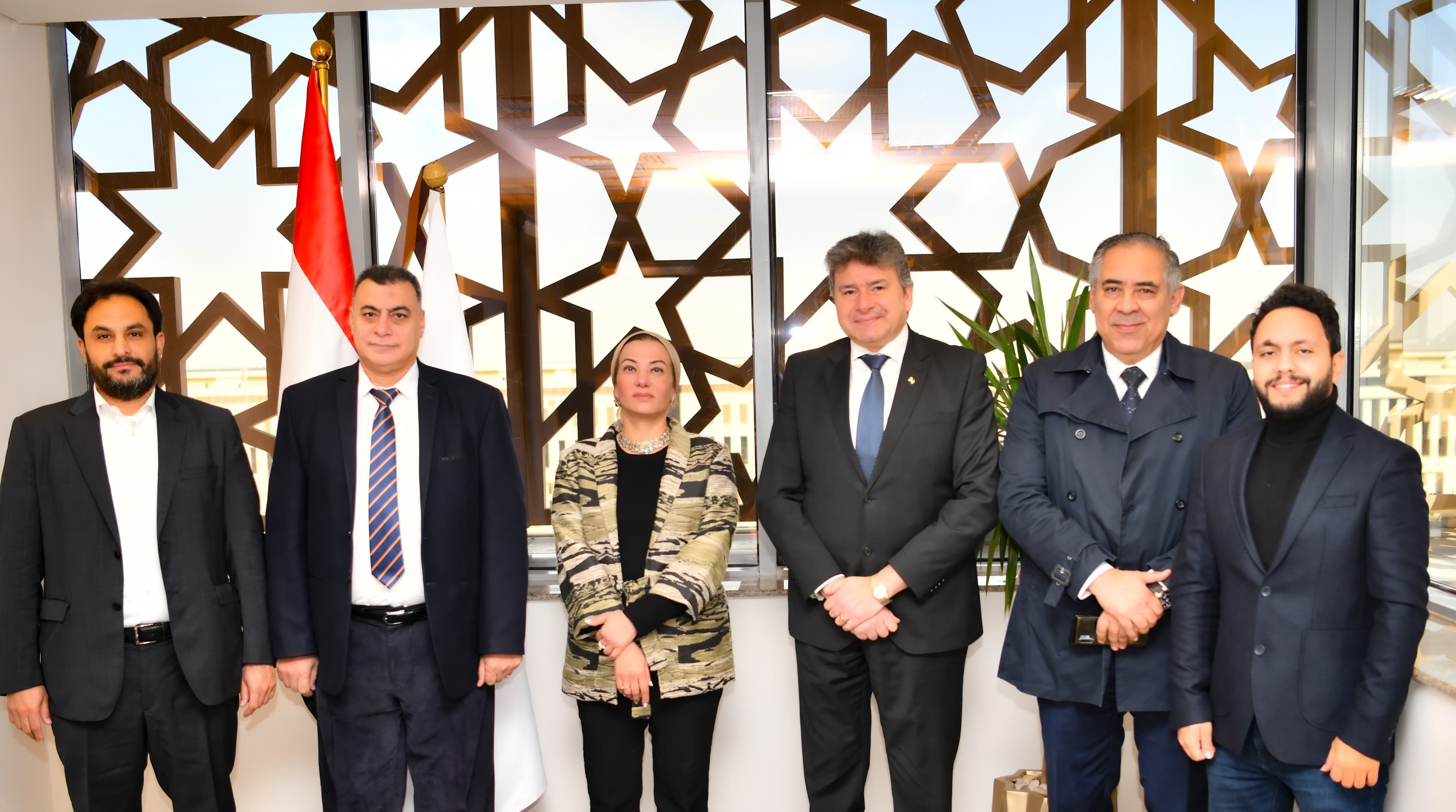 توقيع بروتوكولات مع مؤسسات مجتمع مدنى لدعم منظومة إدارة المخلفات ورفع الوعى البيئى