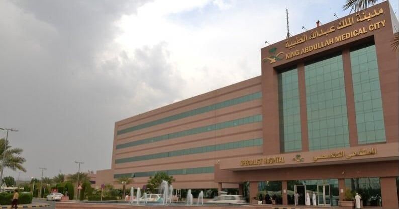 للوقاية من حساسية الأنف.. "عبدالله الطبية": لا ننصح بدخول الحيوانات الأليفة لغرف النوم