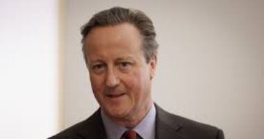 وزير خارجية بريطانيا يصل بيروت لبحث سبل احتواء التوتر فى الجنوب اللبنانى