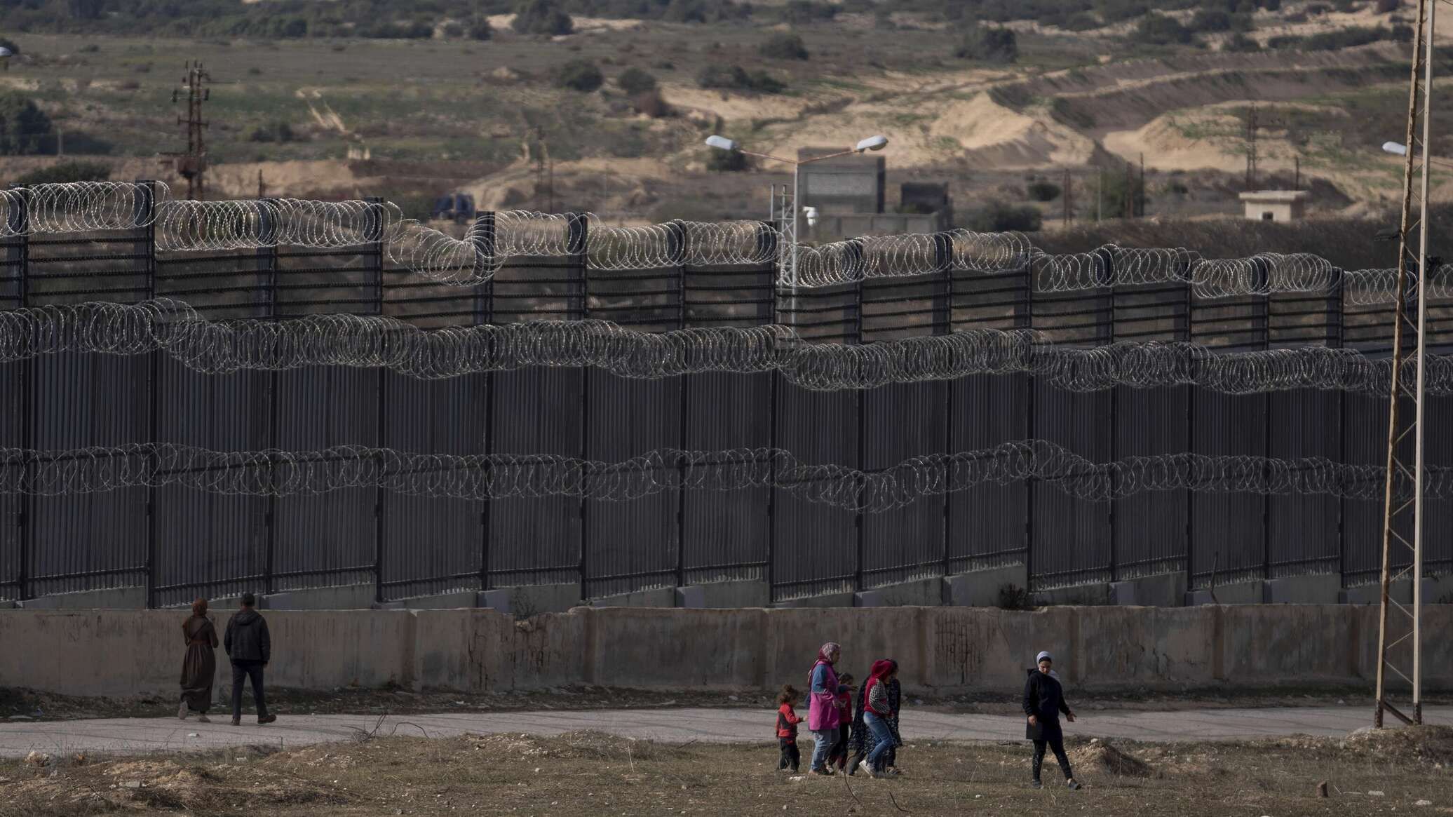 صحيفة إسرائيلية ترسم خريطة مستقبل محور فيلادلفيا بين مصر وغزة