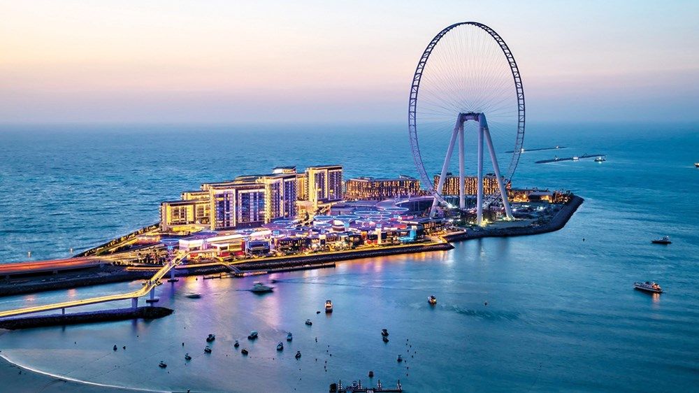 «جزر الإمارات السياحية».. لآلئ ساحرة تستقطب عشاق المغامرات والحياة البرية