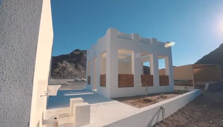 مصلّيات الطرق السريعة المؤقّتة في المدينة المنورة تودع التشوه البصري