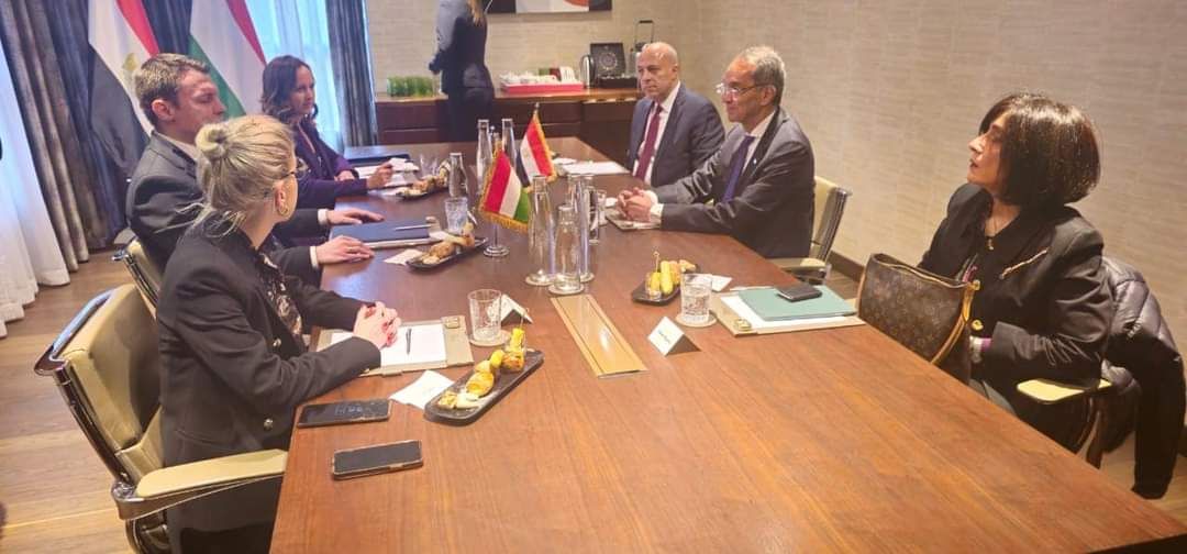 وزير الاتصالات في لقاء مع شركات مجرية وزير الاتصالات في لقاء مع شركات مجرية