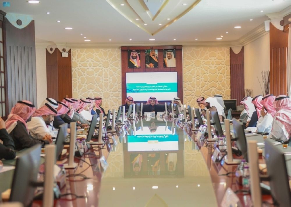الصناعة: نستهدف توطين الوظائف الفنية النوعية في مختلف القطاعات