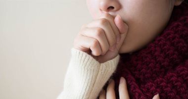 تخلص من السعال بـ9 أطعمة أبرزها الأناناس والثوم